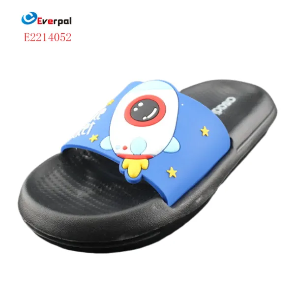 Kids' Slippers